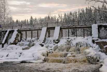 ГЭС Йелоустоун. Завод
