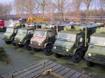 отстойник автомобилей у Алекса