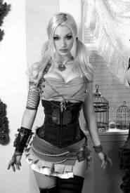 Охотница за головами Розалия Бэнкс