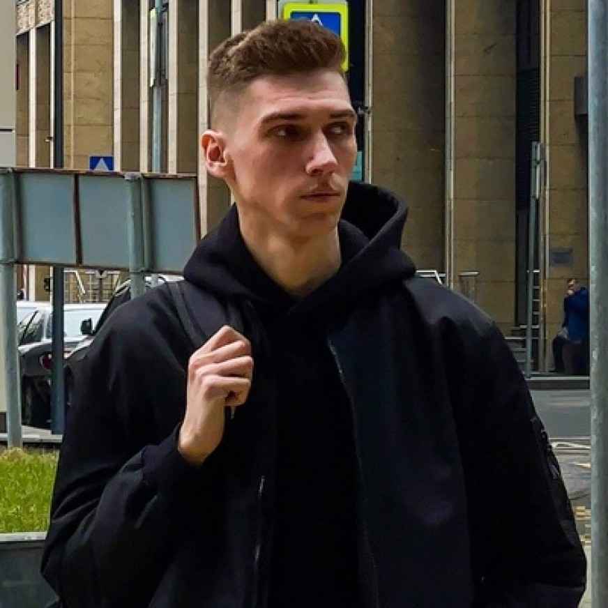 Антон Клешнёв