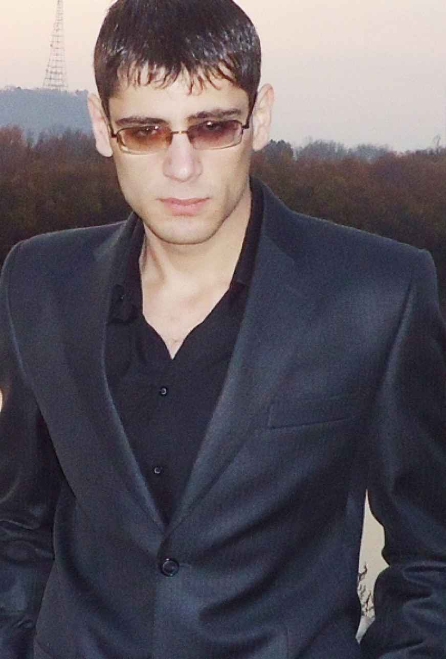 Дмитрий Шуров